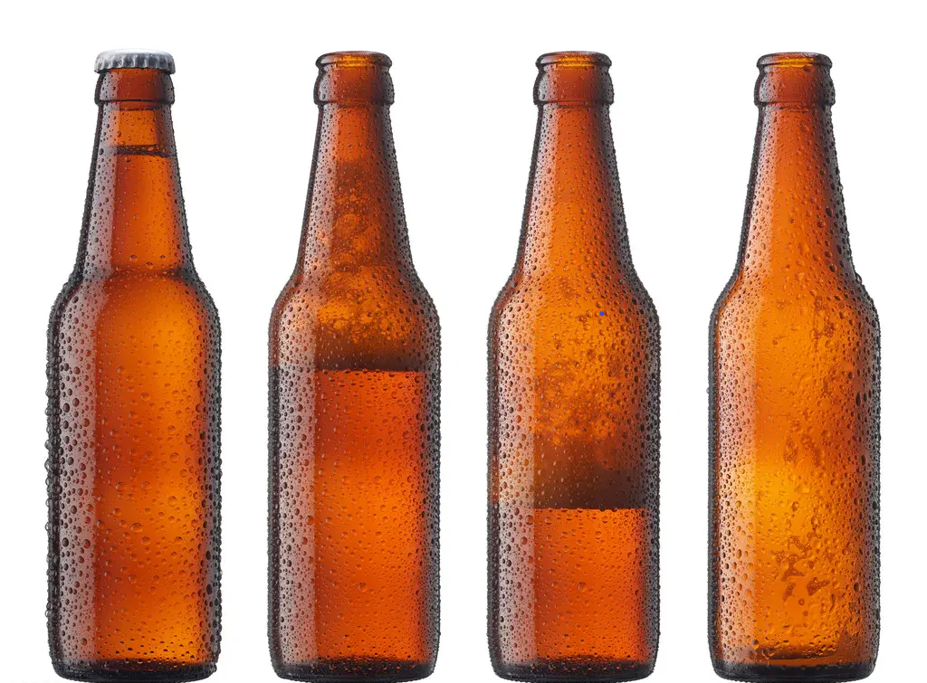 精釀啤酒設(shè)備,啤酒廠設(shè)備,開辦啤酒廠,灌裝,洗瓶機